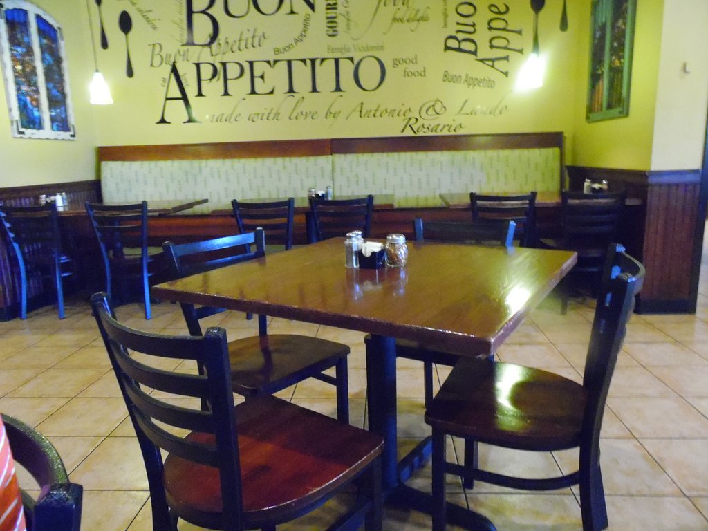 Amalfi`s Italian Restaurant and Pizzeria