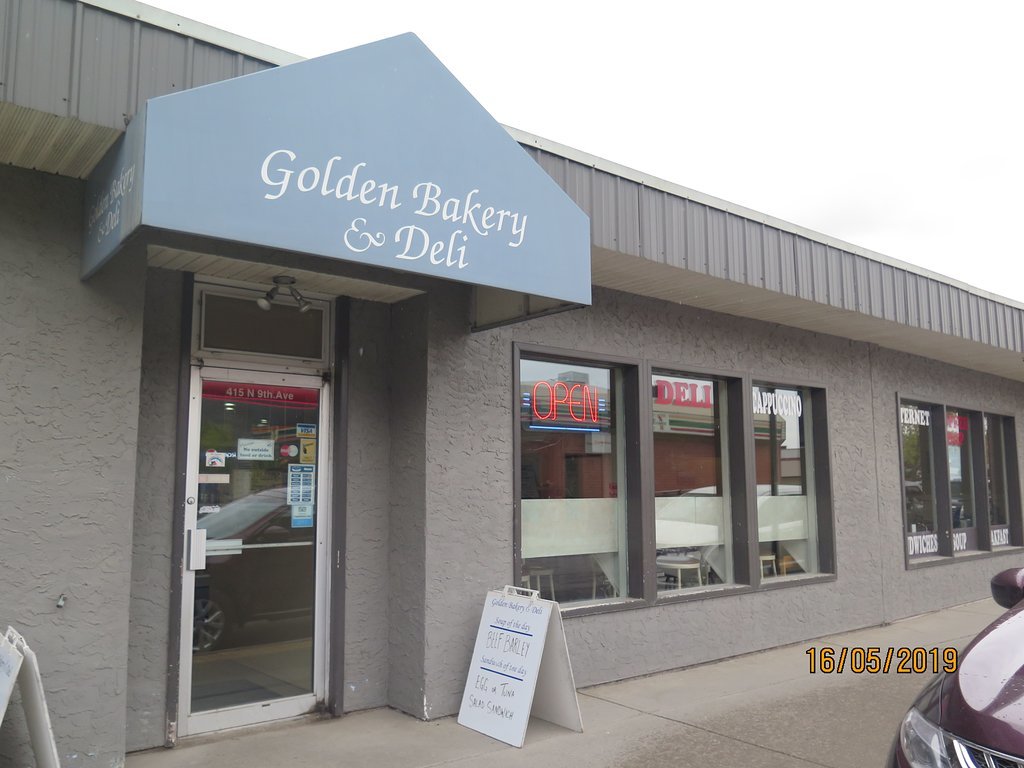 Golden Bakery & Deli