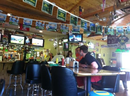 Hunter Creek Bar & Grill