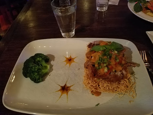 Full Moon Asian tdai Restaurant