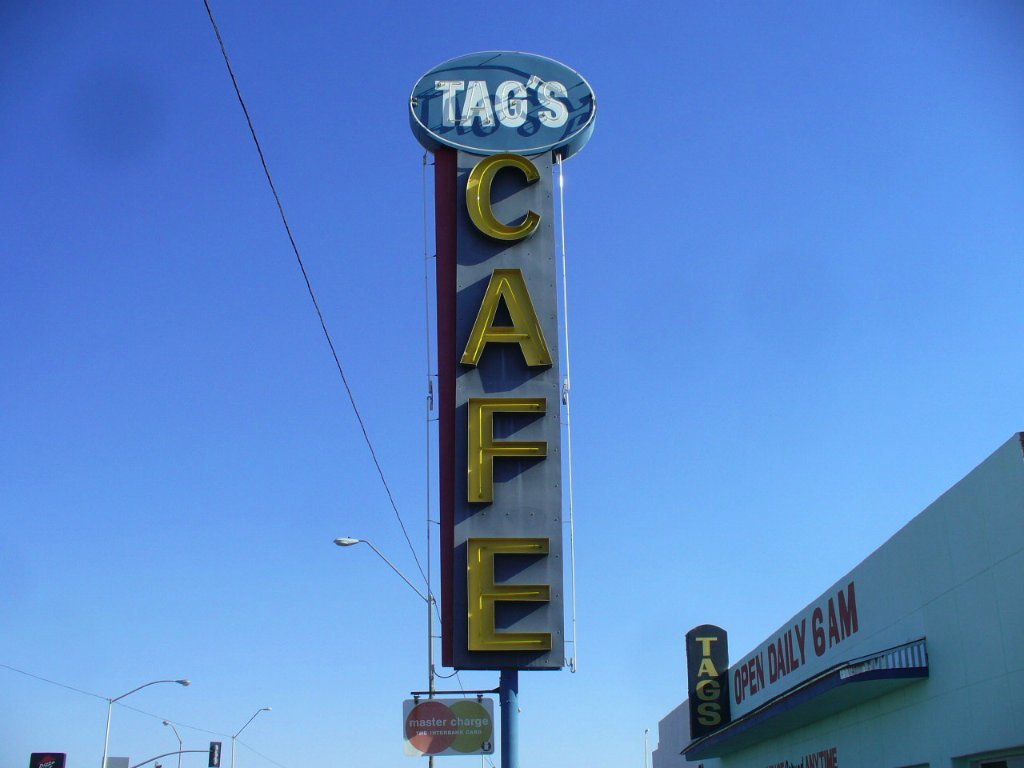 Tag`s Cafe