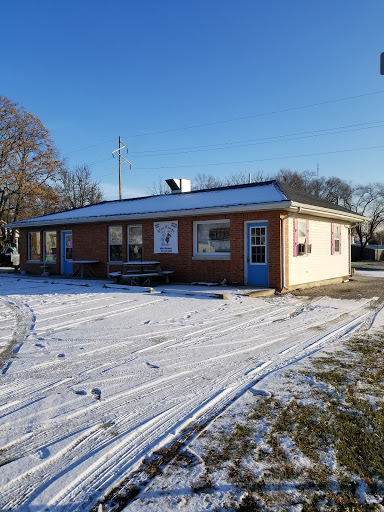 Slaw Dawgs Diner